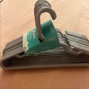 pillowfort hangers - 18 Pack